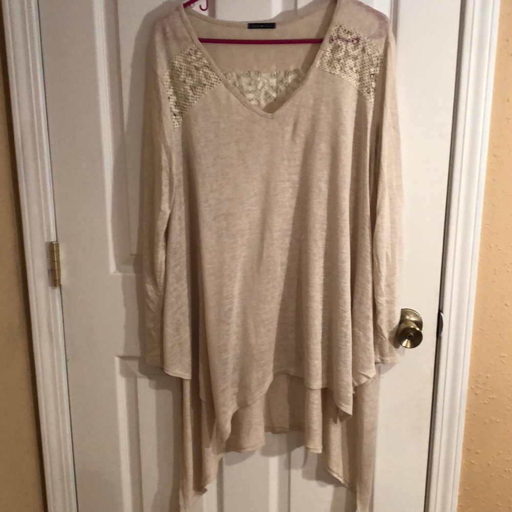 Cream long sleeve shirt size L